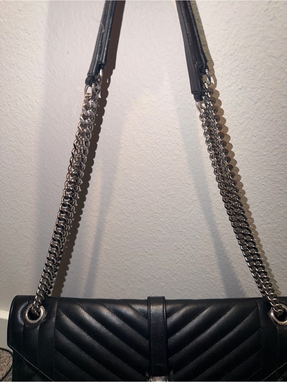 Saint Laurent Black Quilted Chevron & Diamond Chain Shoulder Bag - Picture 2 of 9